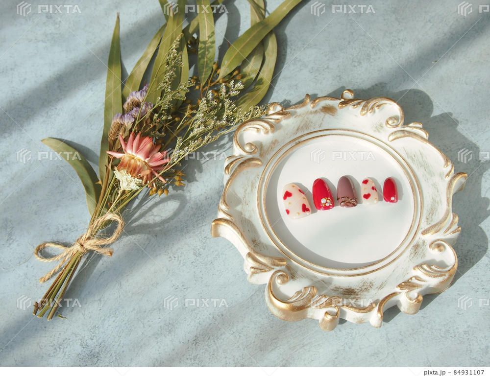 あなたが現在見ているのは 季節のアート割引キャンペーンのお知らせ